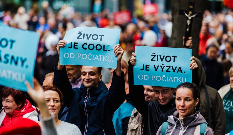 Zastva sa prv najnevinnejch m zmysel