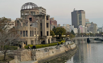 Prv� a posledn� v dejin�ch