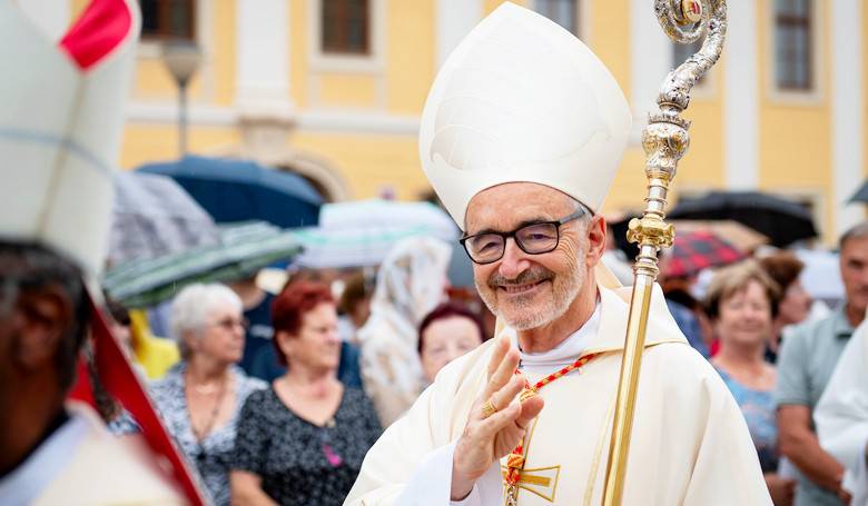 Ukazujme svetu vierohodn tvr Cirkvi