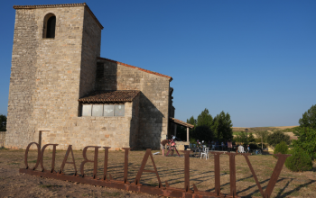 Pre sledovanie zatmenia si prenajali cel� obec�