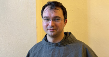 Franti�ek poz�val k zmiereniu, sk�sme to i my