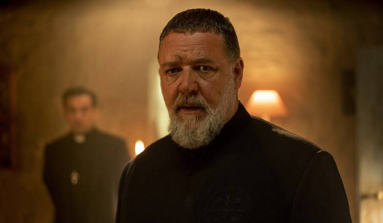 Exorcistu Gabriela Amortha stvrni herec Russell Crowe