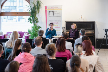 Diskusia s Kate�inou Lachmanovou otvorila t�mu skreslen�ch predst�v o Bohu