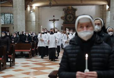 V Bratislave sa v stredu 2. februra v Dme sv. Martina slvil De zasvtenho ivota. Snmka: Peter Zimen