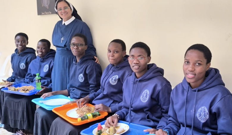 Duch Sv�t� vanie aj Ugandou