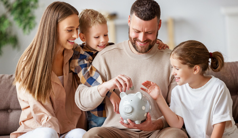 Ak chceme u�etri�, mus�me sledova� v�davky