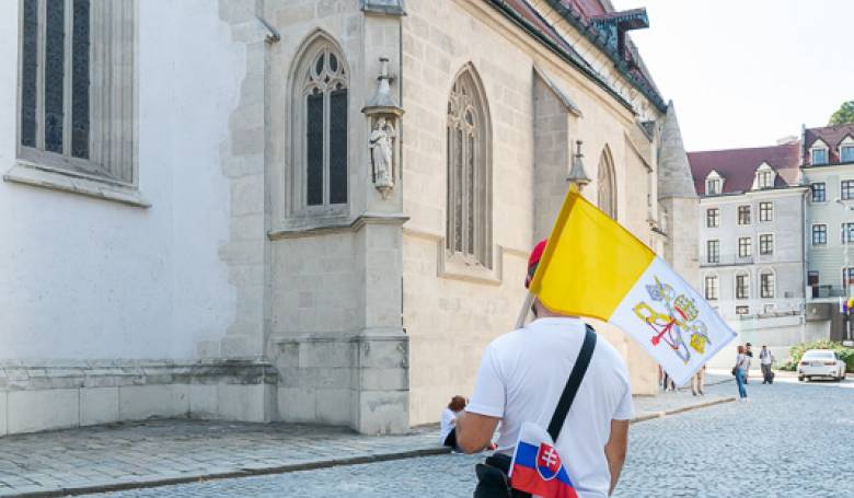 Katedrla sv. Martina v Bratislave sa pripravuje na uvtanie vzcneho ptnika - fotogalria