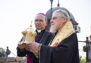 S arcibiskupom Ruskej pravoslvnej cirkvi v Baku poas modlitieb k apotolovi Bartolomejovi Snmka: archv Vladimra Feketeho   