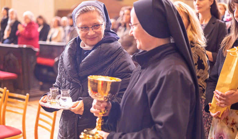 Odpove� pri�la, ale nie v slov�ch