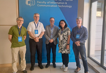 Na Malte sa konal druh� ro�n�k Medzin�rodnej teologickej konferencie aj so slovenskou ��as�ou. Predn�aj�ci zo Slovenska Rastislav Nemec, Jozef Jan�ovi� (prv� a druh� z�ava) a �tefan Patrik Kov�� (vpravo). Sn�mka: arch�v  Jozefa Jan�ovi�a