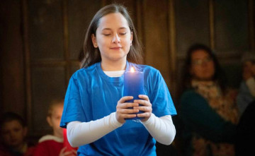 Treba žiť vo svetle, a nie v tme Treba žiť vo svetle, a nie v tme