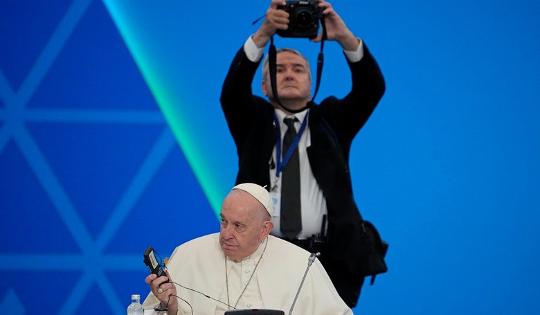 Ppesk fotograf odchdza do dchodku