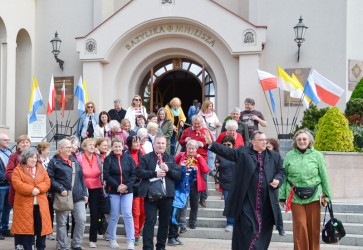 Pri pr�le�itosti 95. v�ro�ia zjavenia milosrdn�ho Je�i�a sv. sestre Faust�ne v kl�tore v P�ocku sa veriaci z viacer�ch farnost� Ko�ickej arcidiec�zy vydali na p�� do Litvy a Po�ska. Sn�mka: Ag�ta Sakalikov�