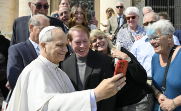 Sme pokrsten�, bu�me tie� akt�vni