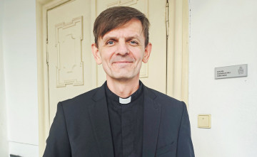 Ohlasujeme Jeia Krista, nie seba