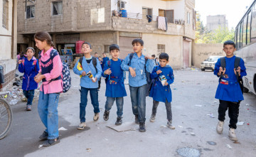 Vojna im vzala veľa, darujme im vzdelanie Vojna im vzala veľa, darujme im vzdelanie