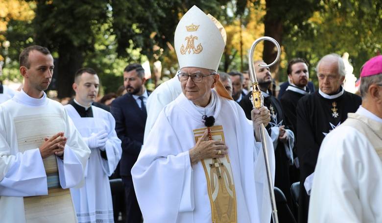 Kardinl Pietro Parolin navtvil Slovensko