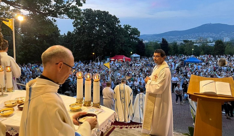 Nitriansky biskup na púti posvätil nový organ Nitriansky biskup na púti posvätil nový organ