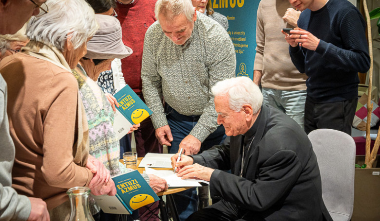 Usmievajte sa, �smev je najlacnej�� mejkap