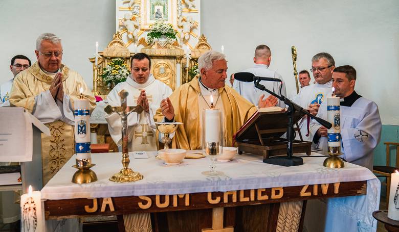 Apotolsk nuncius povzbudil veriacich na pti v hornej