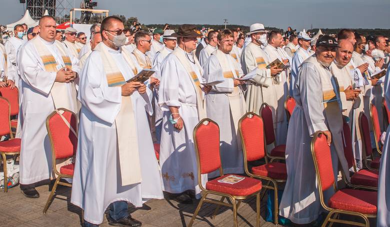 Jednoduchos, istota a vzneenos boli hlavnou mylienkou rcha