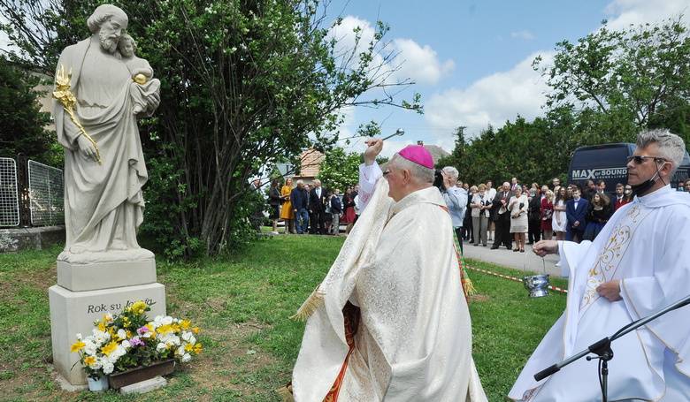 V Blesovciach posvtili obnoven kostol