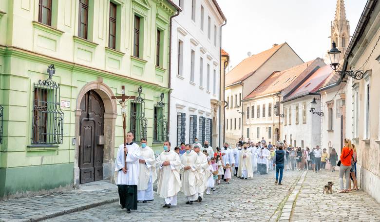 Kresanstvo nie je o slach