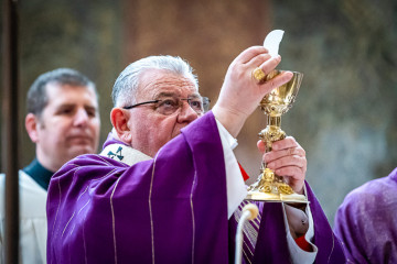 Kardinl Dominik Duka u odpova v pokoji