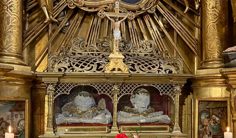 Pevn vo viere odpovaj v pokoji