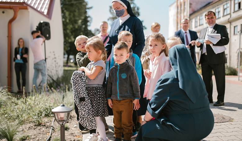 V Malackch maj nov matersk kolu