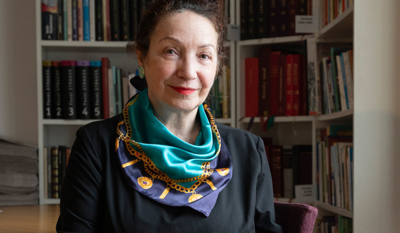 Všetko stvoril Pán Boh a my to len obmieňame Všetko stvoril Pán Boh a my to len obmieňame