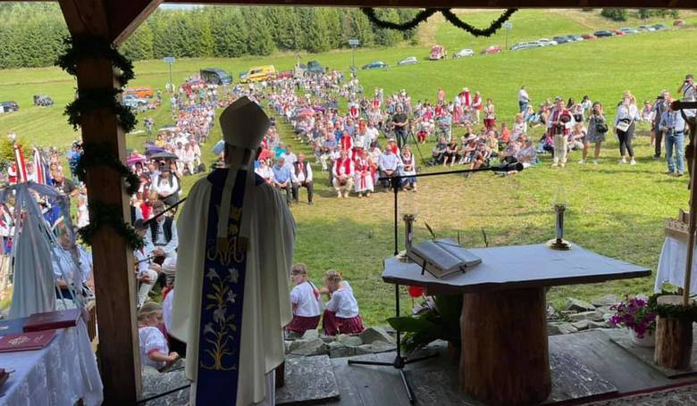 Veriaci sa stretli na hranici troch ttov