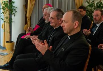 Na prezentcii boli aj slovensk biskupi. Snmka: Katolcke noviny/Erika Litvkov